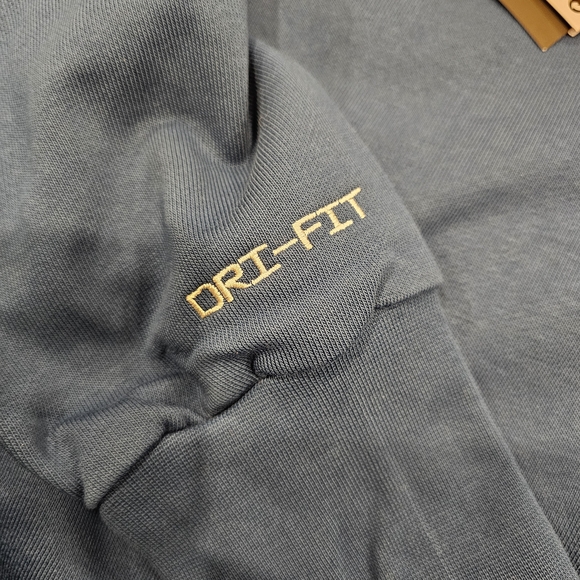 Nike Blue Pullover with Embroidered Logo - Picture 8 of 15